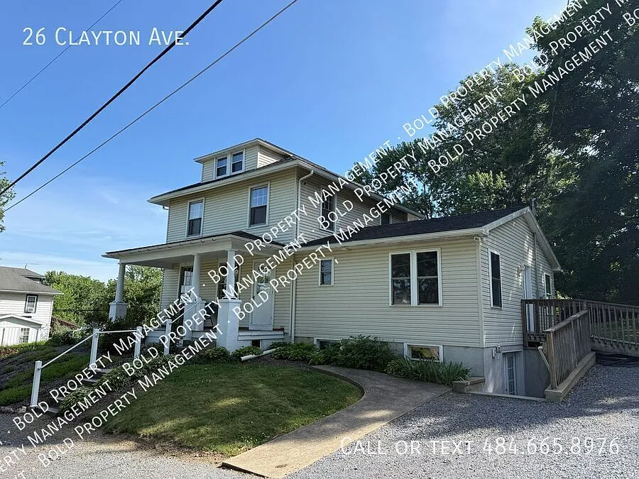 26 Clayton Ave