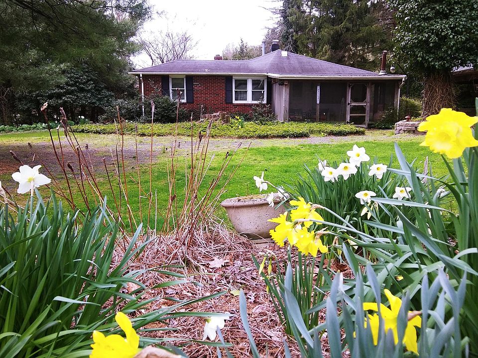 1st image of 116 Wildflower Ln