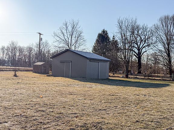 2nd image of 53599 Wilbur Rd