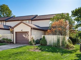 1106 S Slope Bay, Zanesville, OH 43701