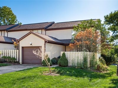 1106 S Slope Bay, Zanesville, OH, 43701