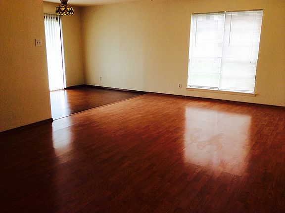 4th image of 1600 Missouri Ave
