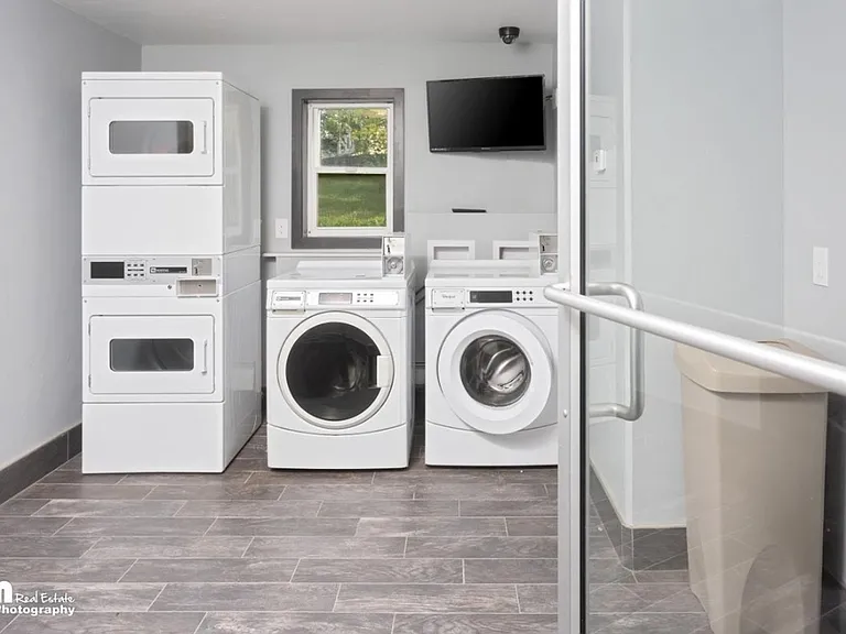 2131 W Melanie Ave #2 — Photo 13