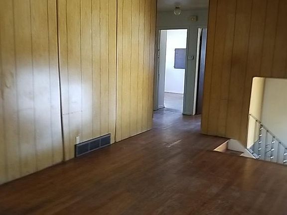 5th image of 2715 N 48th St