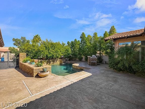 3rd image of 3495 Villa Hermosa Dr