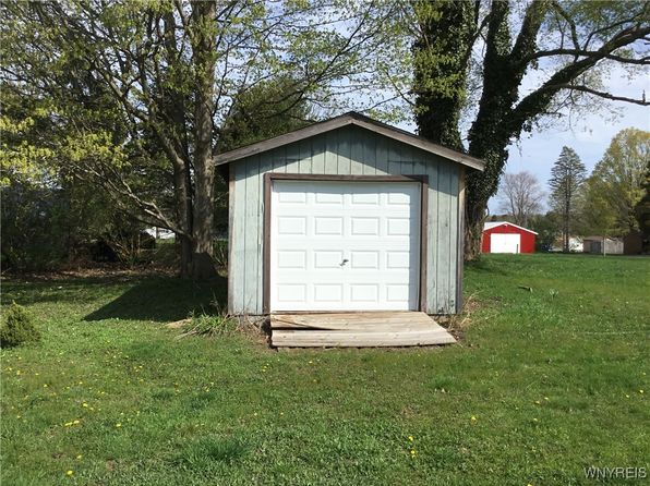 22 Burnham Pl, Cassadaga, NY 14718