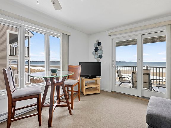 3rd image of 1 Boisvert Street #8
