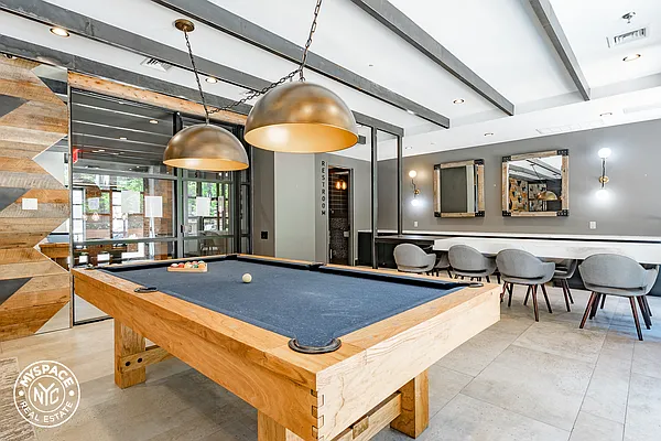 Rented by MySpaceNYC | media 22