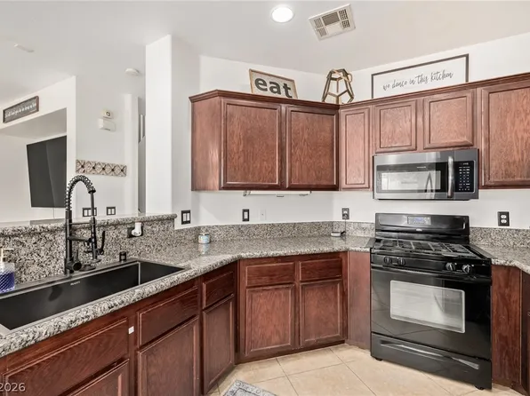 6215 Blushing Willow St, North Las Vegas, NV 89081
