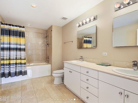 5th image of 8 E Randolph St Unit 3101