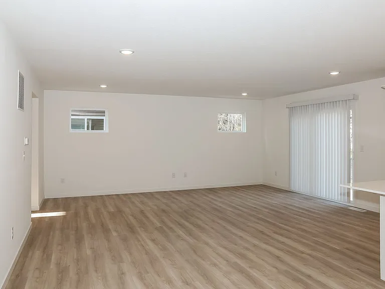 366 N Sherman St — Photo 21