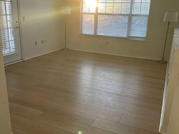 3rd image of 37109 Harbour Vista Cir