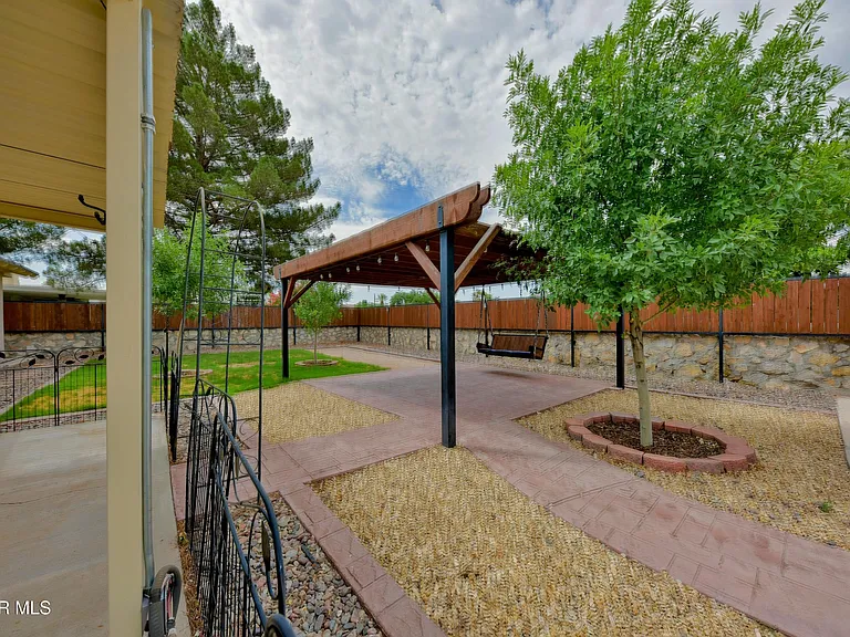 10348 Darin Rd — Photo 45