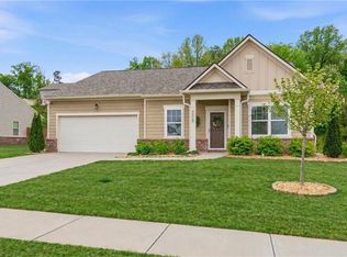 305 Pescara Ct, Cartersville, GA 30120