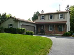 5732 Cresthaven Ln, Toledo, OH 43614