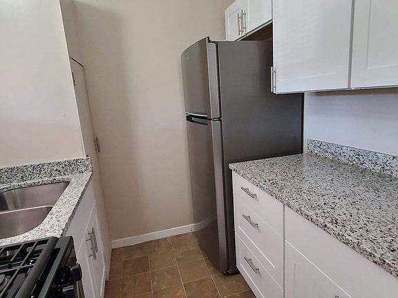 4th image of 3706 E Fairmount St Unit F1