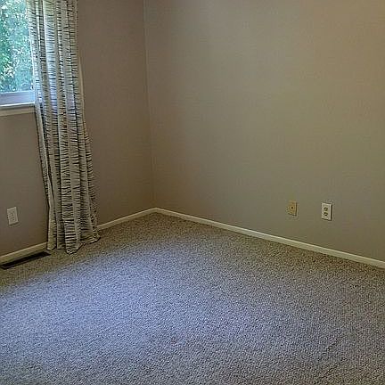4th image of 1402 Laurel Valley Dr #1
