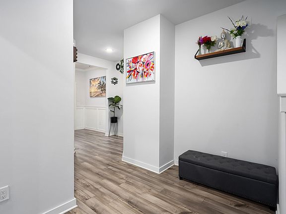 4th image of 517 Polo Way