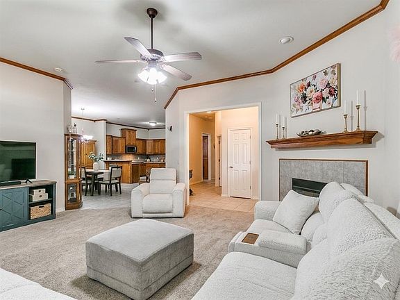 4th image of 15420 Monarch Ln
