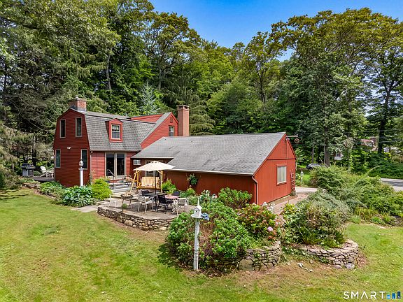 2nd image of 41 Glen Grove Road