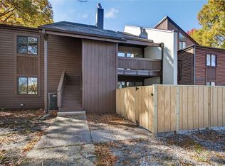 563 Ayrshire Way APT E, Newport News, VA 23602