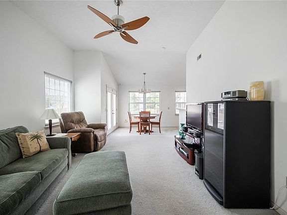 5th image of 8118 Crook Dr N