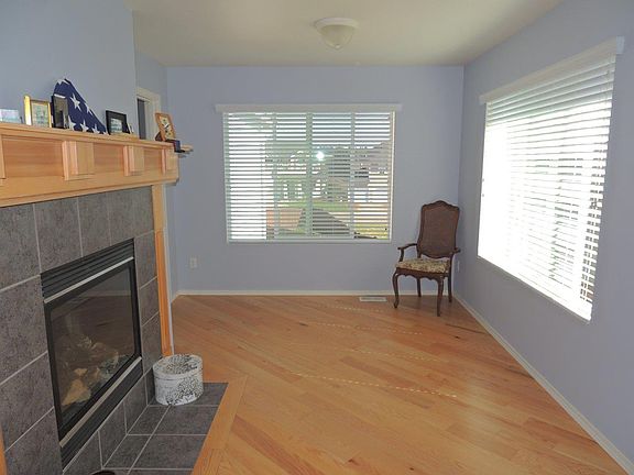 4th image of 19421 99th Street Ct E