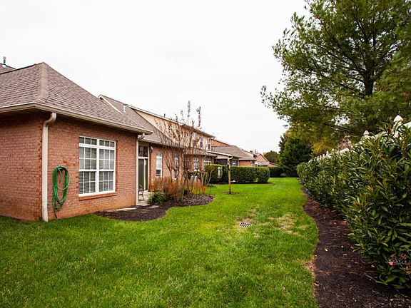 3rd image of 8733 Belle Mina Way