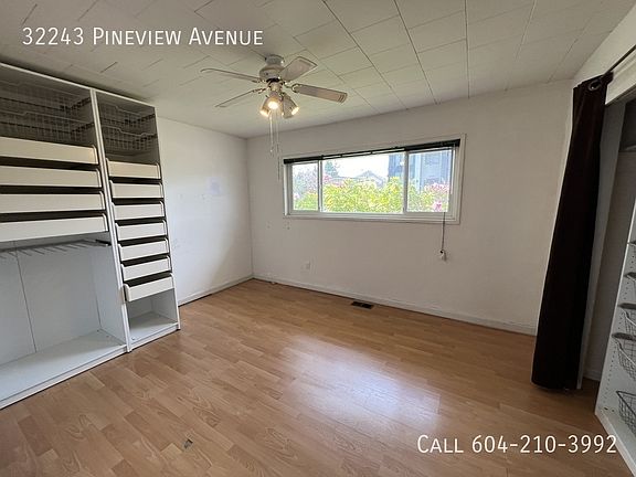 2nd image of 32243 Pineview Ave