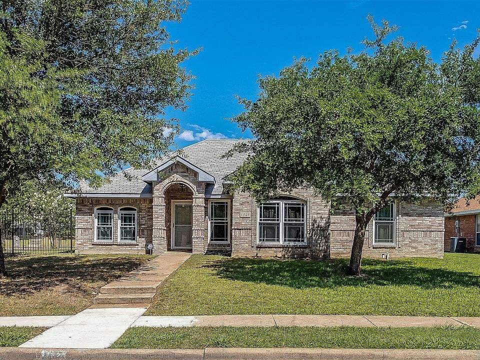 1st image of 1521 Paula Ln
