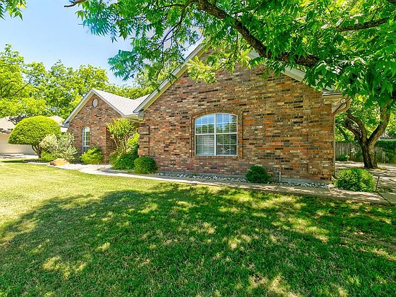 3rd image of 9609 Monticello Dr
