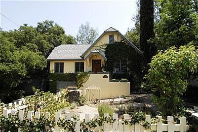 1st image of 402 W Topa Topa Dr