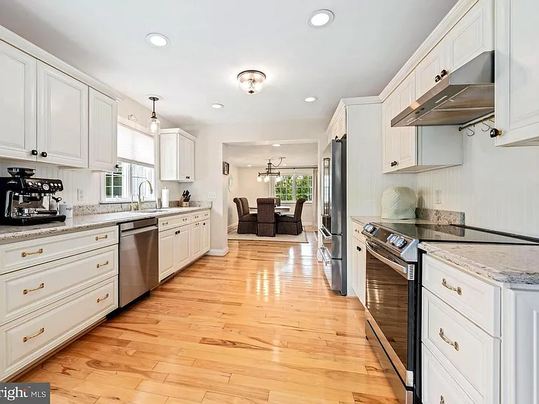 119 Watson Rd — Photo 19