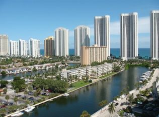 500 Bayview Dr APT 1717, Sunny Isles Beach, FL 33160