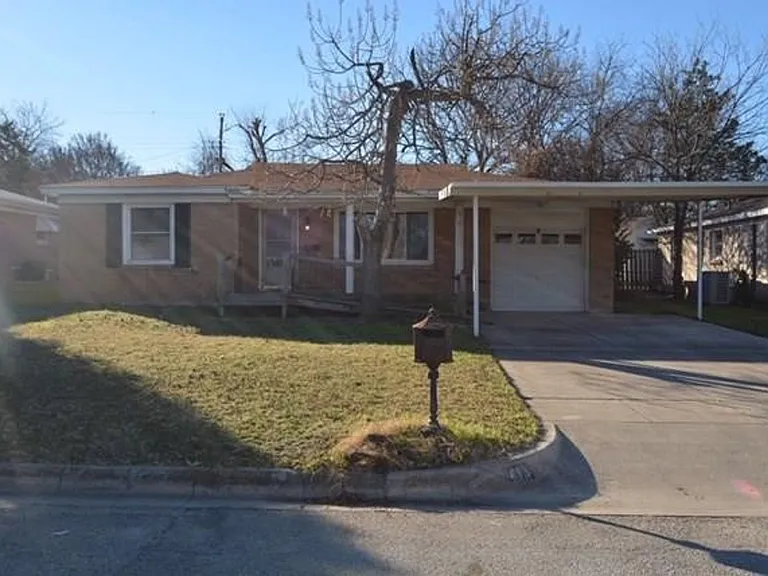 413 Kimbrough St — Photo 1