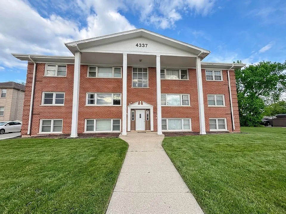 4337 Prescott Ave #2C