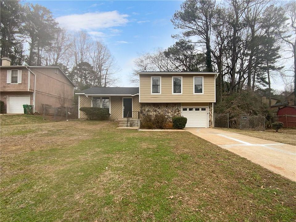 1st image of 3850 Wood Path Dr