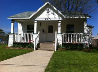 225 N Jefferson St, Lincoln, IL 62656