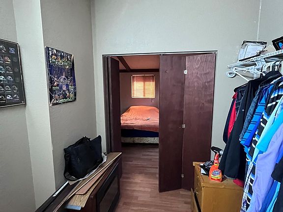 5th image of 402 N Eugene St