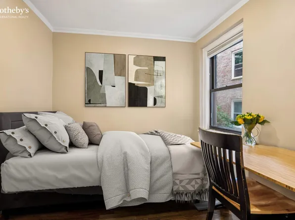 350 Cabrini Boulevard image 7 of 12