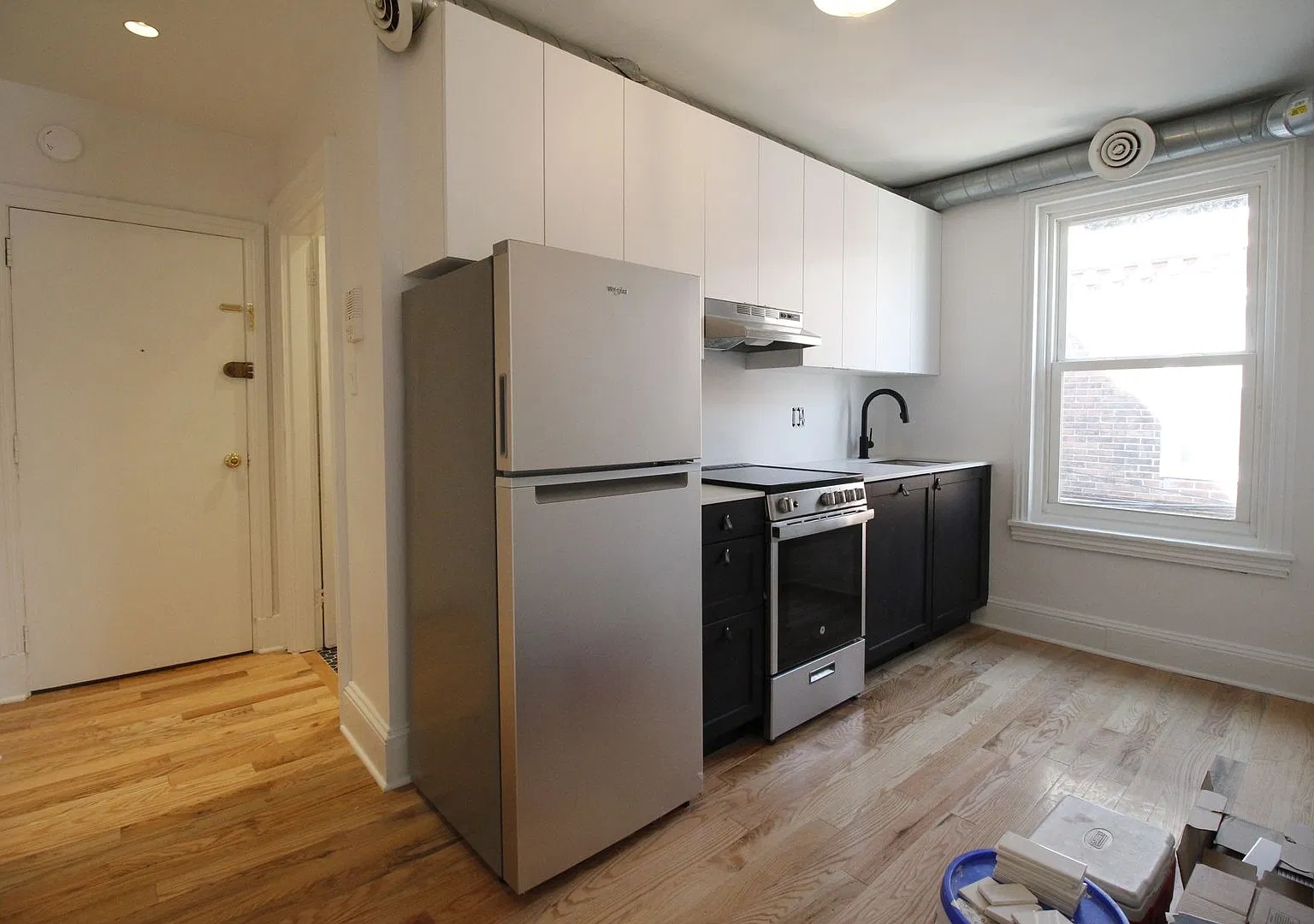 Studio - Historic Brownstone in Fairmount/Spring Garden Philadelphia — Photo 1