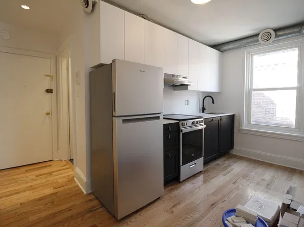 1927 Spring Garden St #3R, Philadelphia, PA 19130
