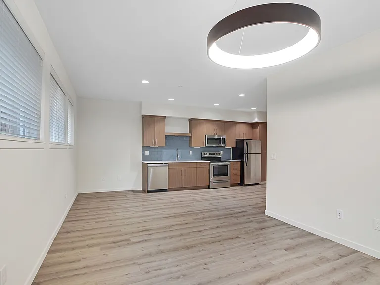Ellie Jean Apartments — Photo 20