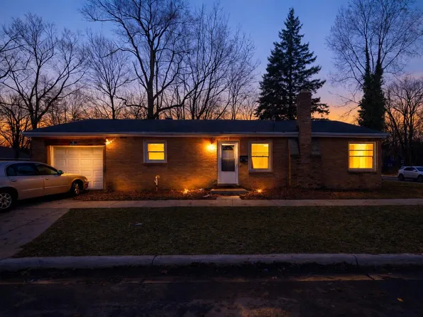 1120 Monroe St, Benton Harbor, MI 49022