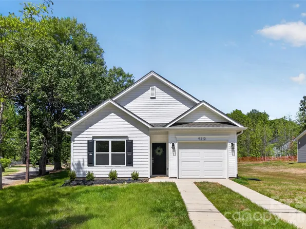 9212 Moores Chapel Rd, Charlotte, NC 28214