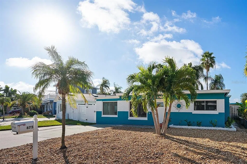 2 bed, 1.5 bath, 1064 sqft, $3,200 — Photo 1