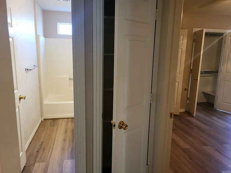 333 Fairhavens Dr — Photo 7