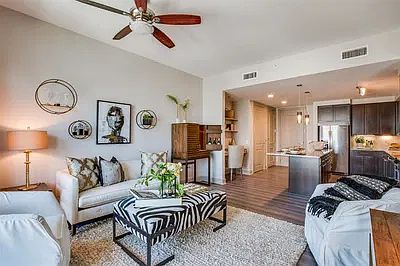 2nd image of 9789 Katy Fwy APT 1212