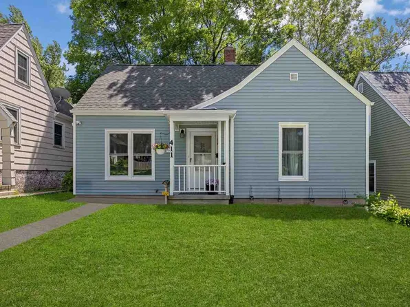 411 22nd St NE, Cedar Rapids, IA 52402