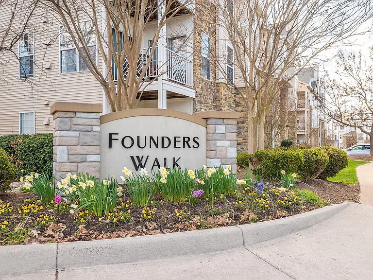 5932 Founders Hill Dr #202 — Photo 32